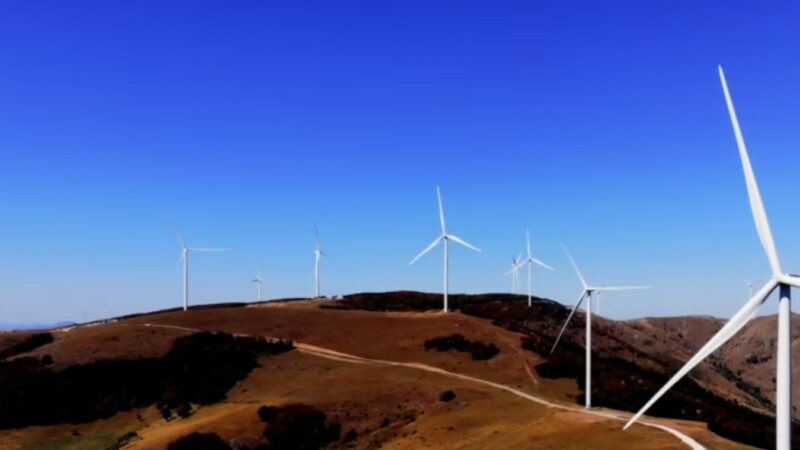 Miliona euro hyjnë, por ngecin në beton – Burokracia mbyt investimet prodhuese në Kosovë!