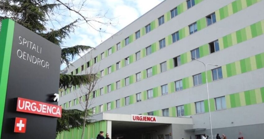 15-vjeçari nga Durrësi vdes pas nëntë ditësh në spital, ishte therur pas sherrit në TikTok