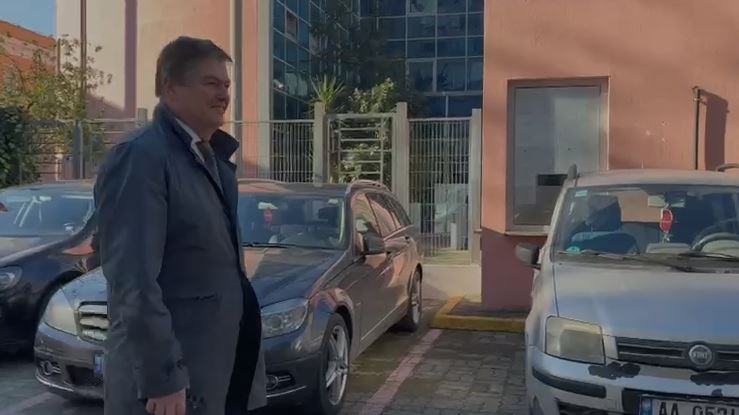 Ish presidenti i Shqipërisë paraqitet në SPAK