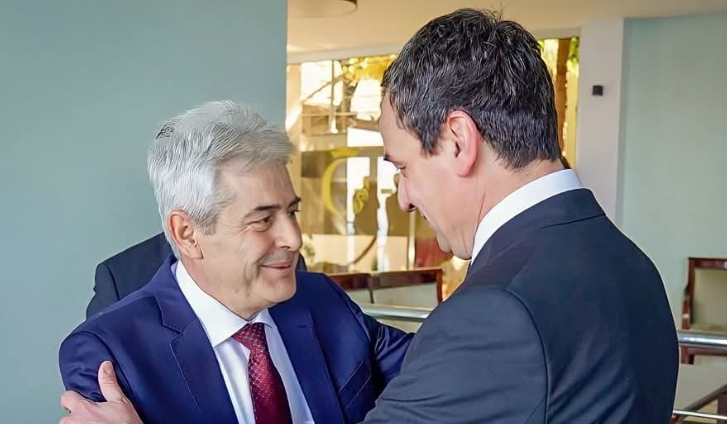 Ali Ahmeti uron Kurtin për fitoren: Kosova ka nevojë për stabilitet e zhvillim