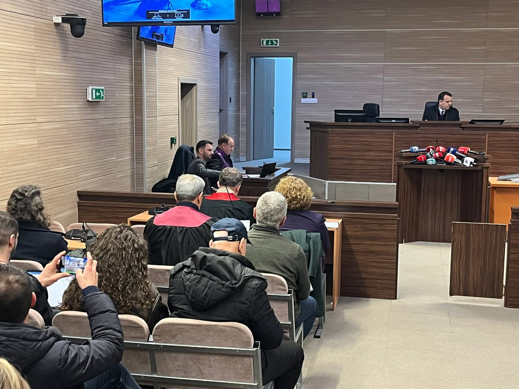 Mbyllet për publikun seanca fillestare për skandalin me rezervat shtetërore