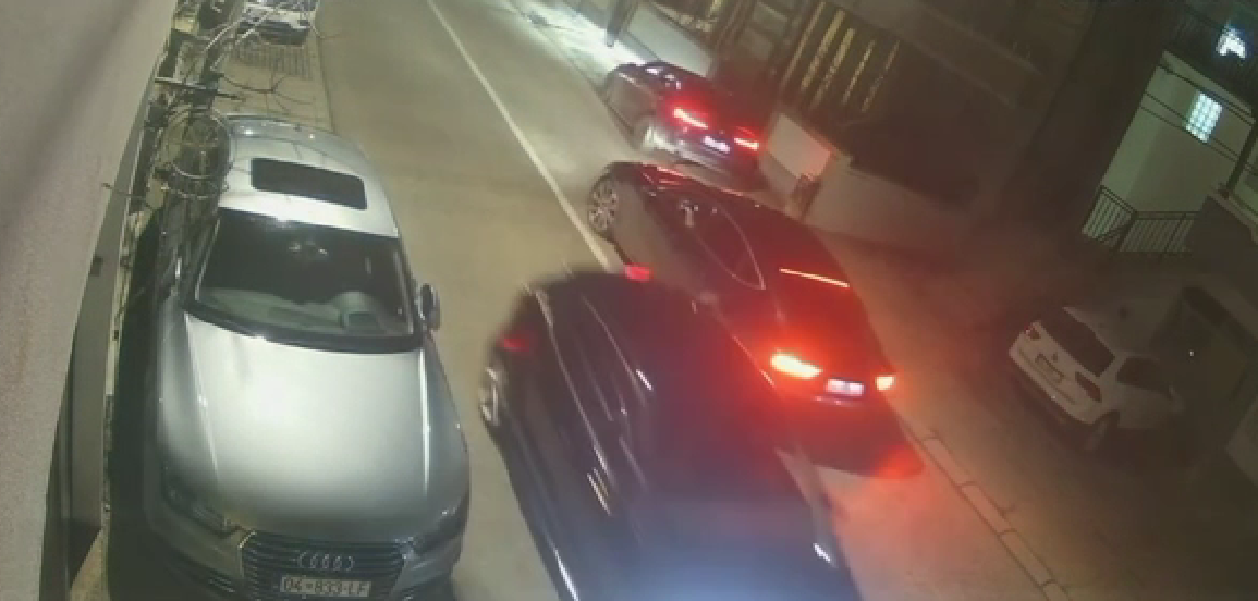 Tentim vrasja në Prizren me dy të plagosur, publikohen pamje nga momenti i sulmit