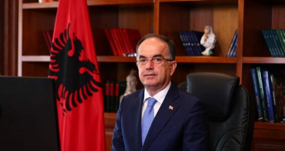 Begaj uron 18-vjetorin e pavarësisë: Le të ecim bashkë drejt BE -së më të bashkuar se kurrë