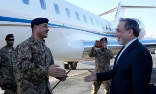 Delegacioni nga Pakistani mbërrin në Teheran, synohet vazhdimi i negociatave SHBA-Iran